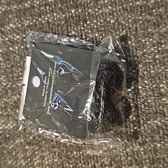 Spherical Sweathearts Black Earrings Unique Post - Picture 5 of 5